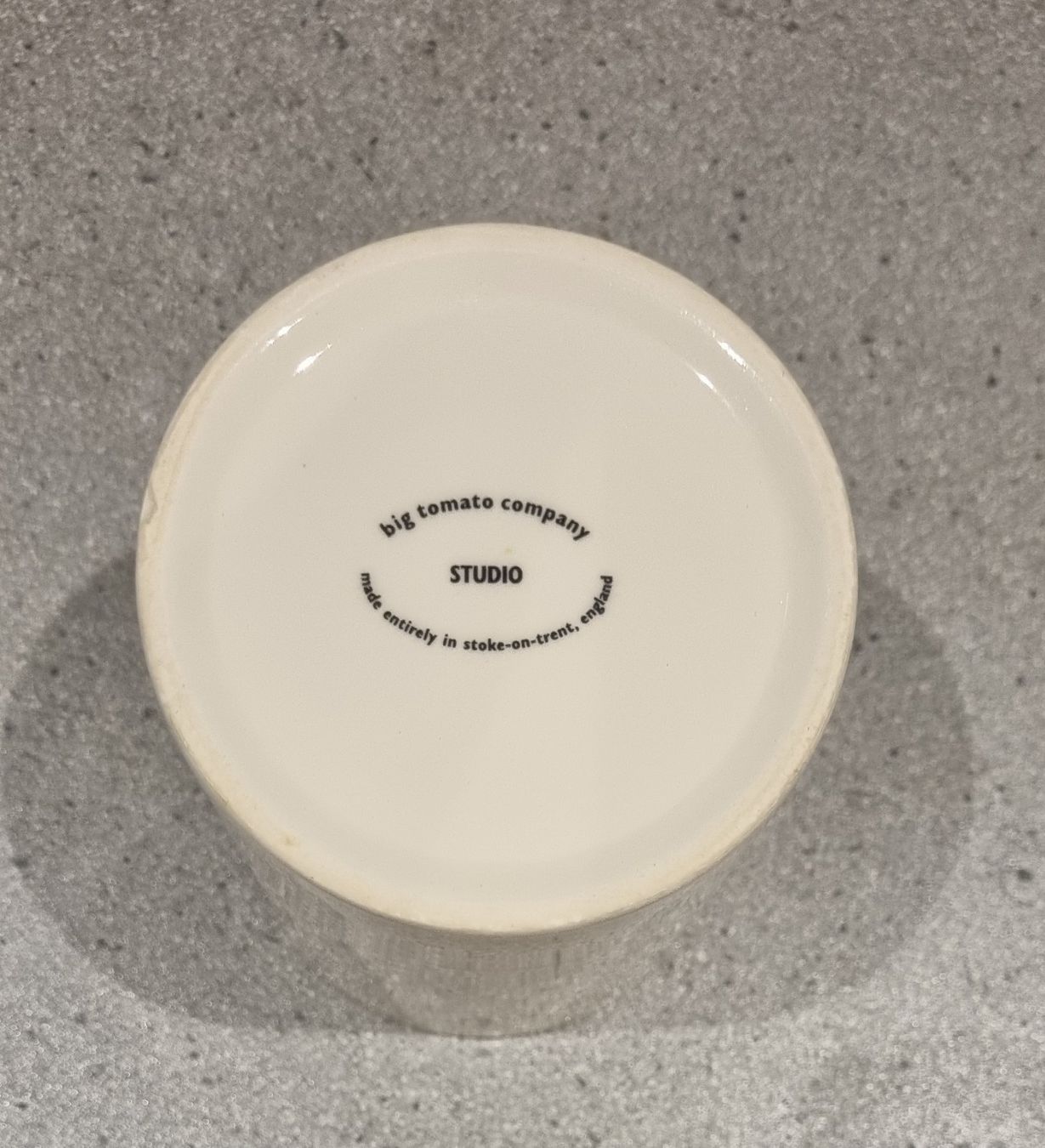 Pentole: Big Tomato Company Studio Vase / Topf mit Kontrabass – Usato da Weiach venduto da lor_f6sn 1