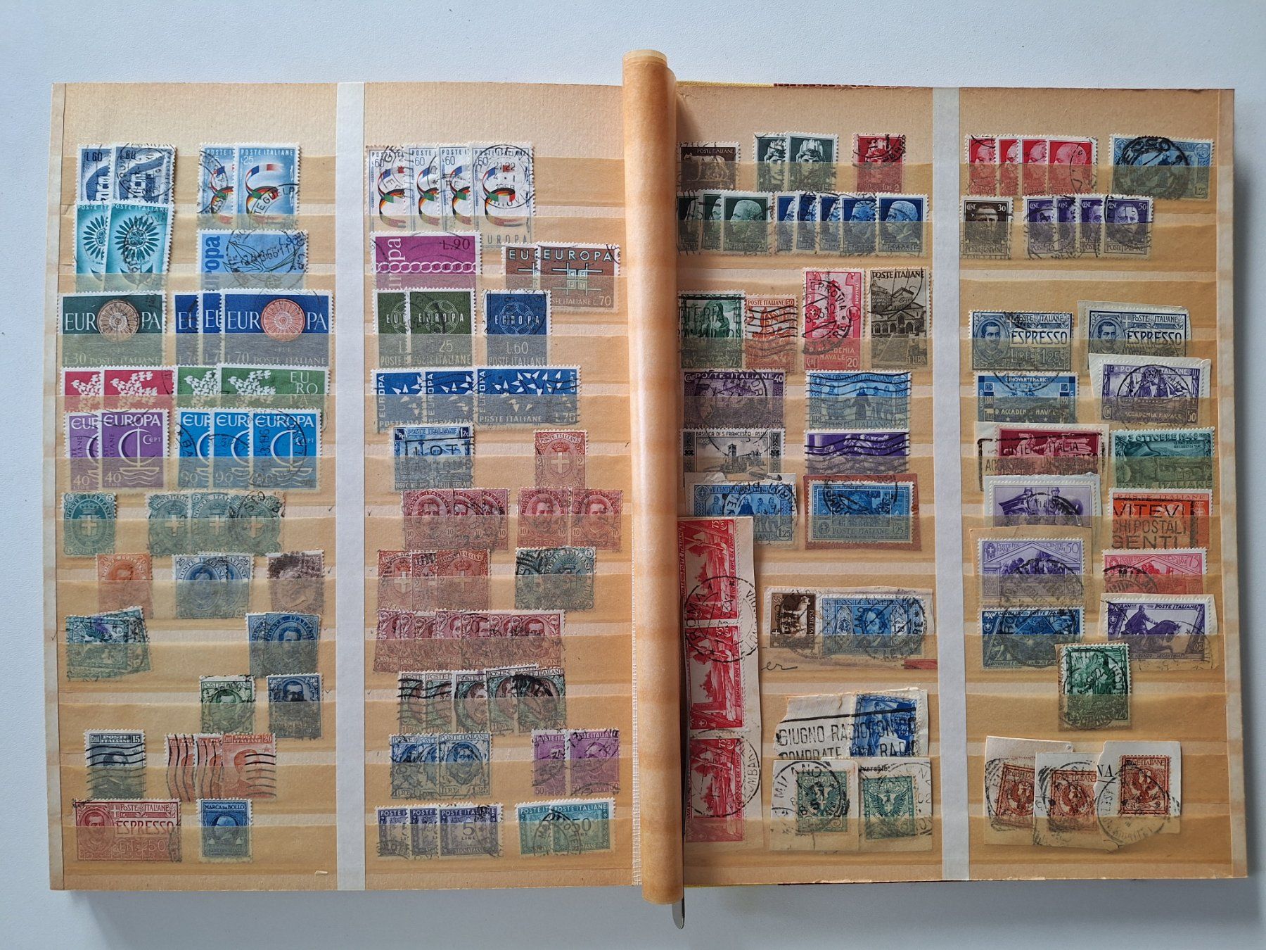 Alle Briefmarken: ITALIA - 16 Seiten Album – Gebraucht aus Sonvico von deca66 6