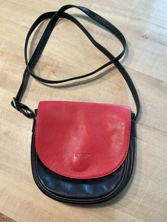 Bree Leder Tasche Schwarz Rot Damen Schultertasche Elegant C