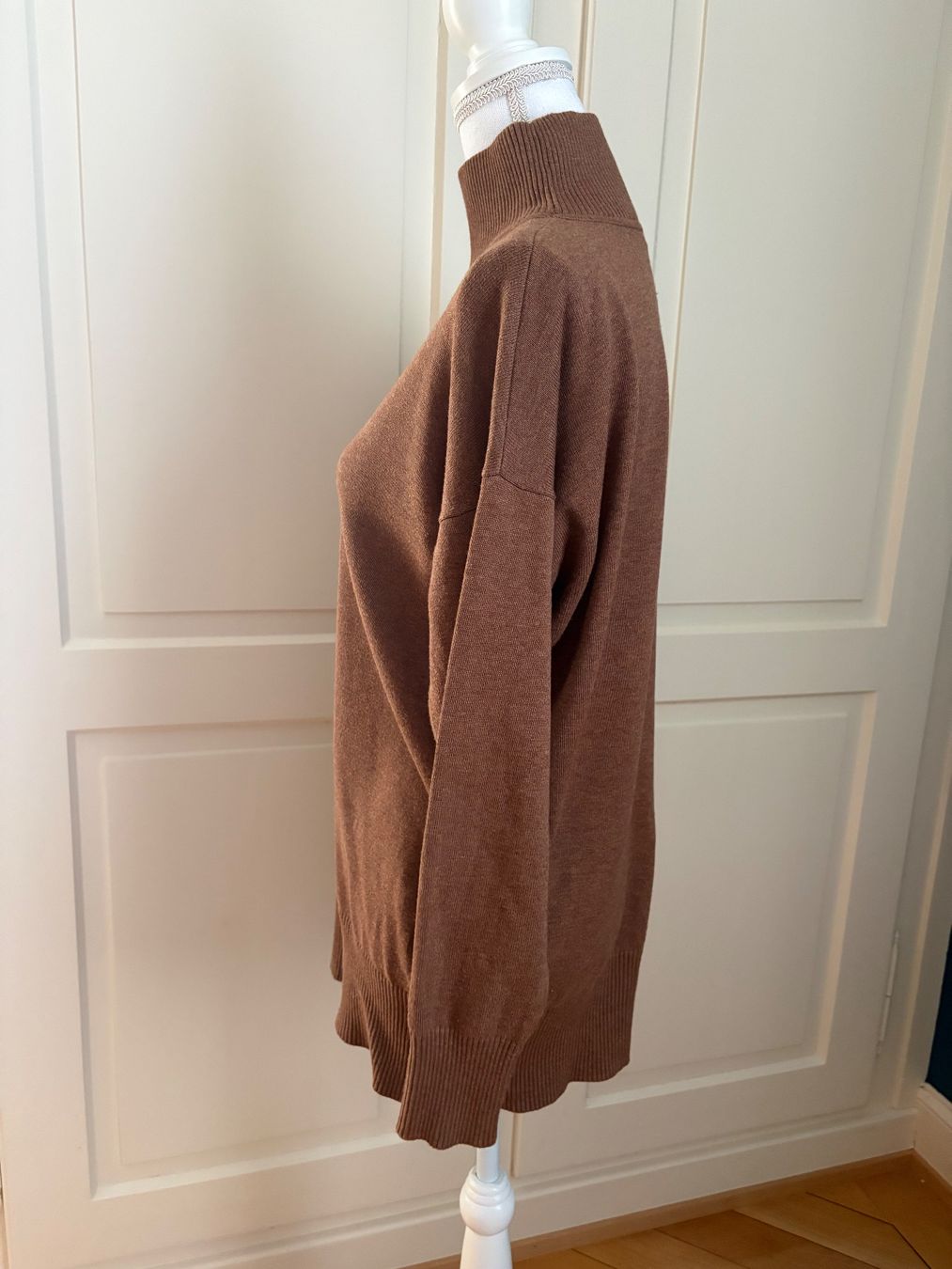 Repeat Pullover & Sweatshirts: Repeat Damen Pullover Stehkragen braun – Gebraucht aus Winterthur von Lepetitprince18 1