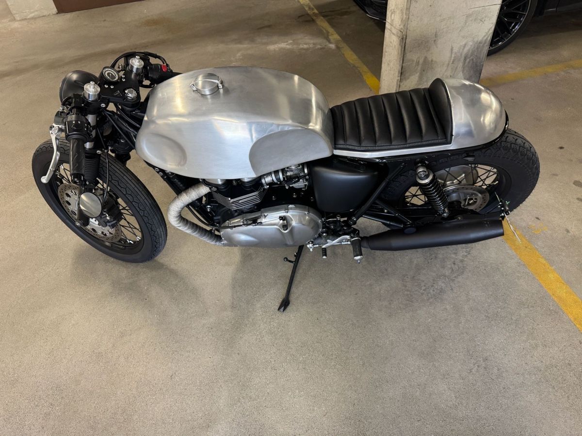 Triumph Cruisers: Triumph Thruxton Motorrad – D'occasion à Euthal par Rahel213 2