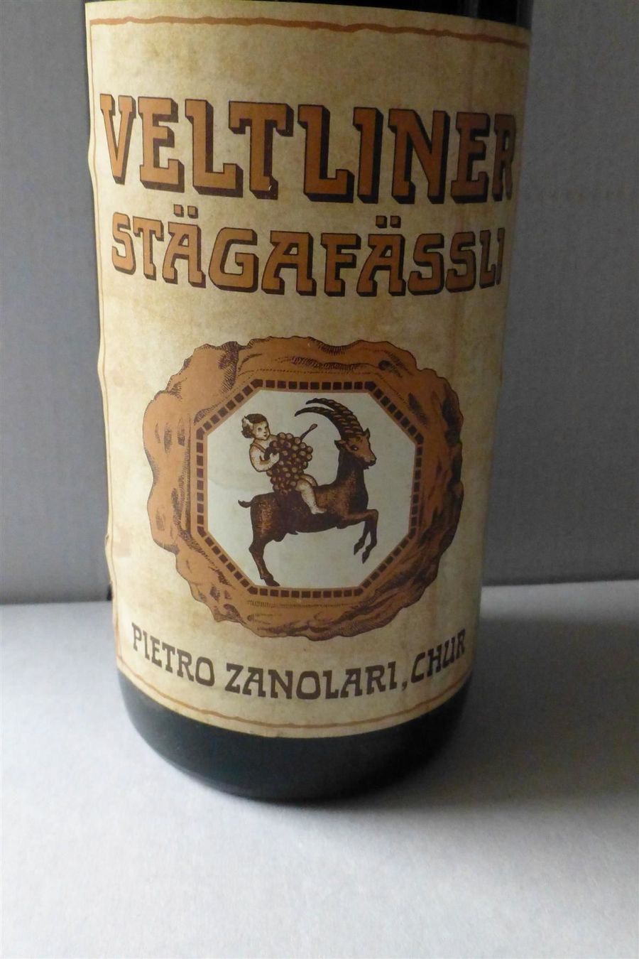 Vino: 1 Flasche Veltliner Stägafässli 1978 – Nuovo (secondo la descrizione) da Basel venduto da Falconis 1