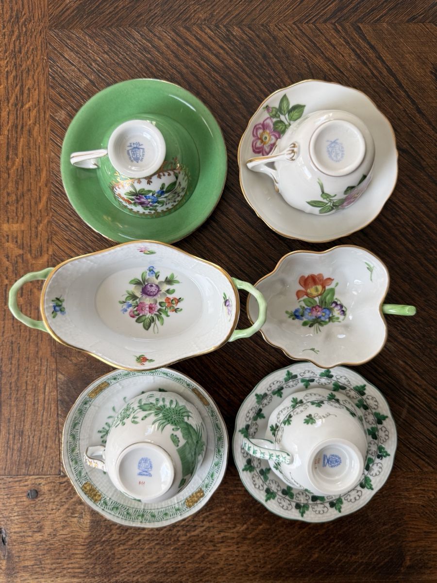 Herend Tazze: Porcelain tea set various designs - Like New – Nuovo (secondo la descrizione) da Commugny venduto da semamonfrinoli