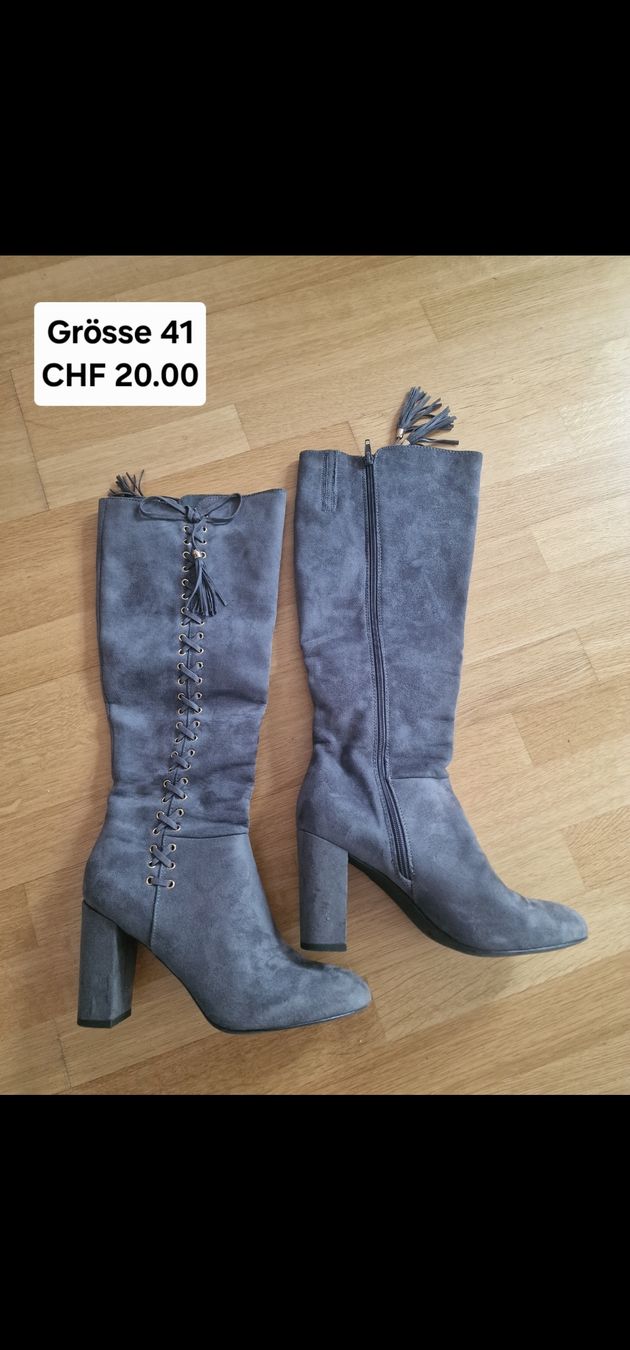 Scarpe da donna: Graue Stiefel (Grösse 41) – Nuovo (secondo la descrizione) da Bern venduto da Monaluna