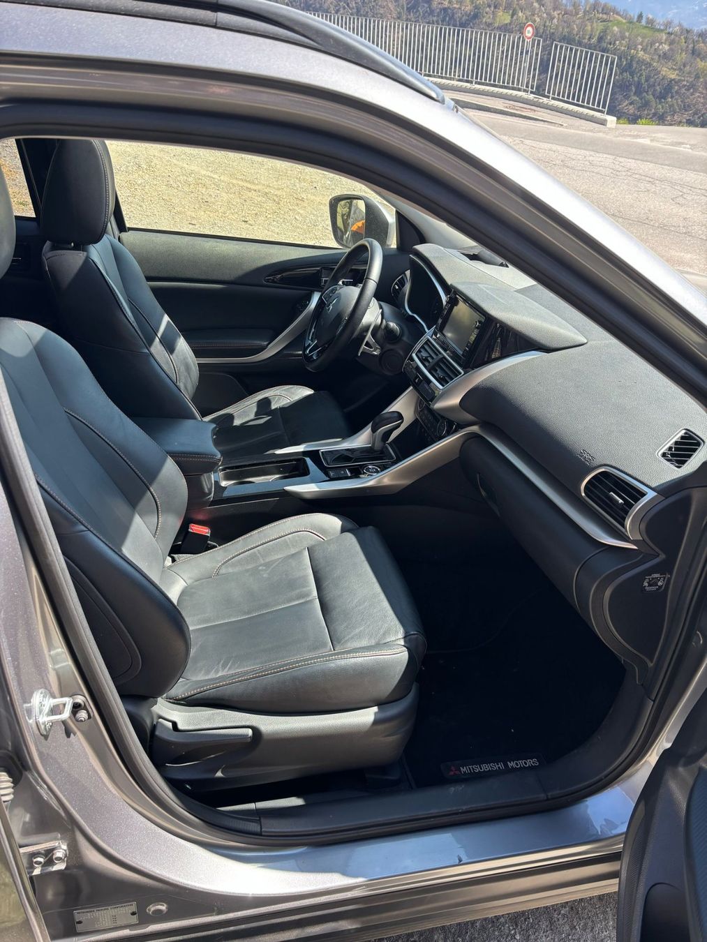 Mitsubishi Automobili: Mitsubishi Eclipse Cross 1.5T Diamond 4WD (Full options) – Usato da Villars-sur-Glâne venduto da OlHub 5