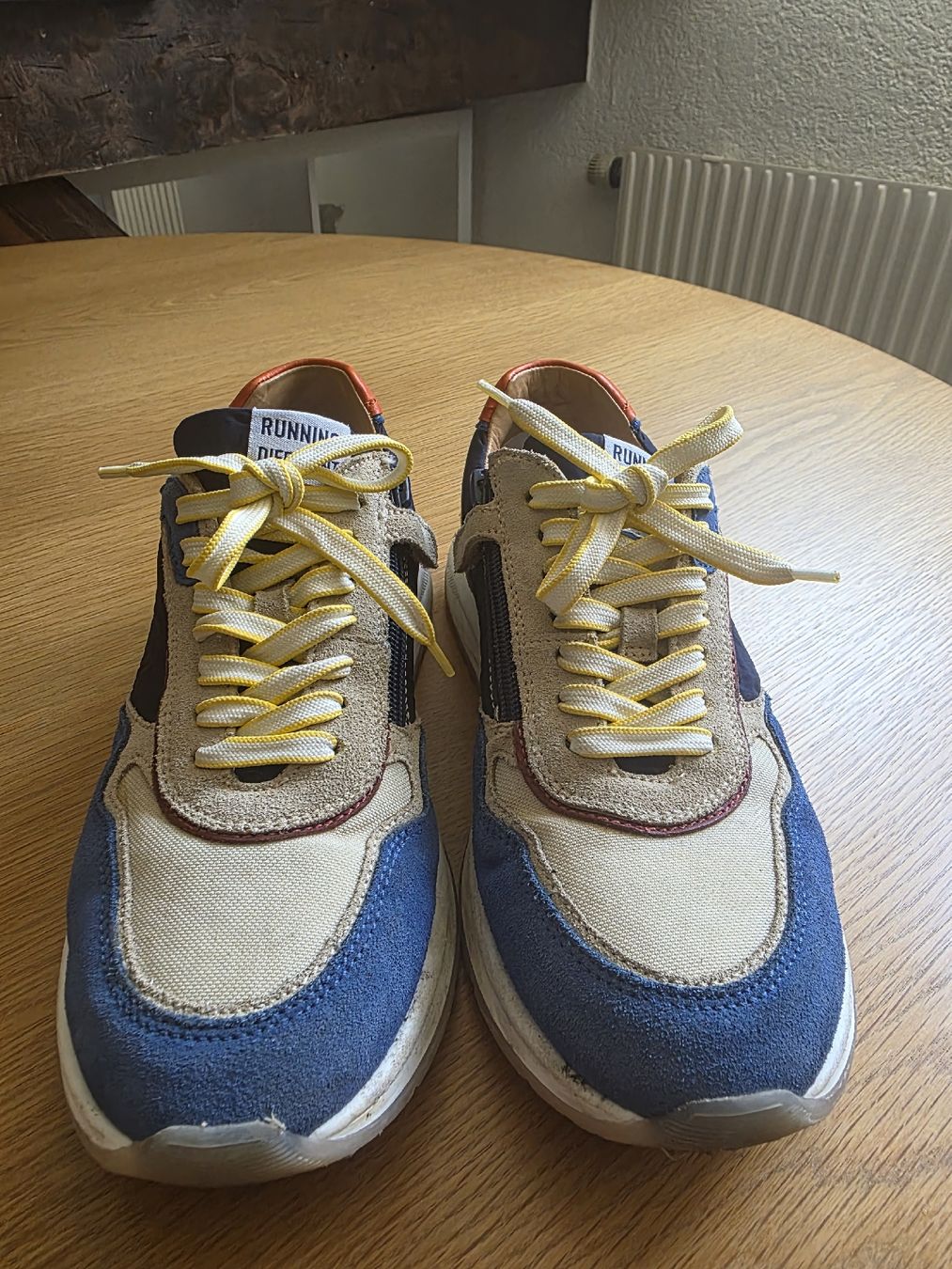 Scarpe da uomo: Sneakers Gr 39 Unisex – Usato da Interlaken venduto da NataliiaS 9