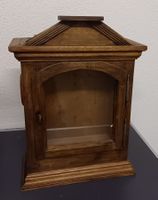 KLEINE *HOLZ - VITRINE*  (UHRGEHÄUSE?) 34X48/T 15C/SCHLÜSSEL