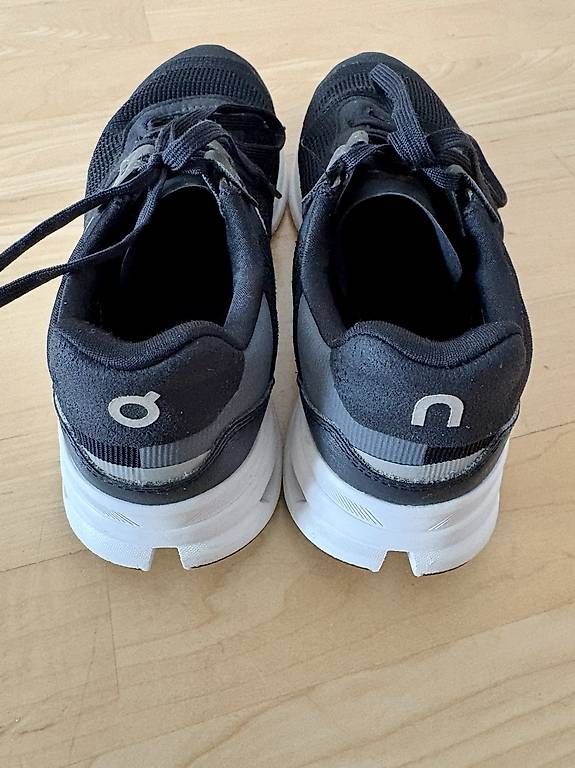 Chaussures femmes: On Cloudrift  schwarz, Grösse EU 36.5 – D'occasion à Samedan par sroo 3