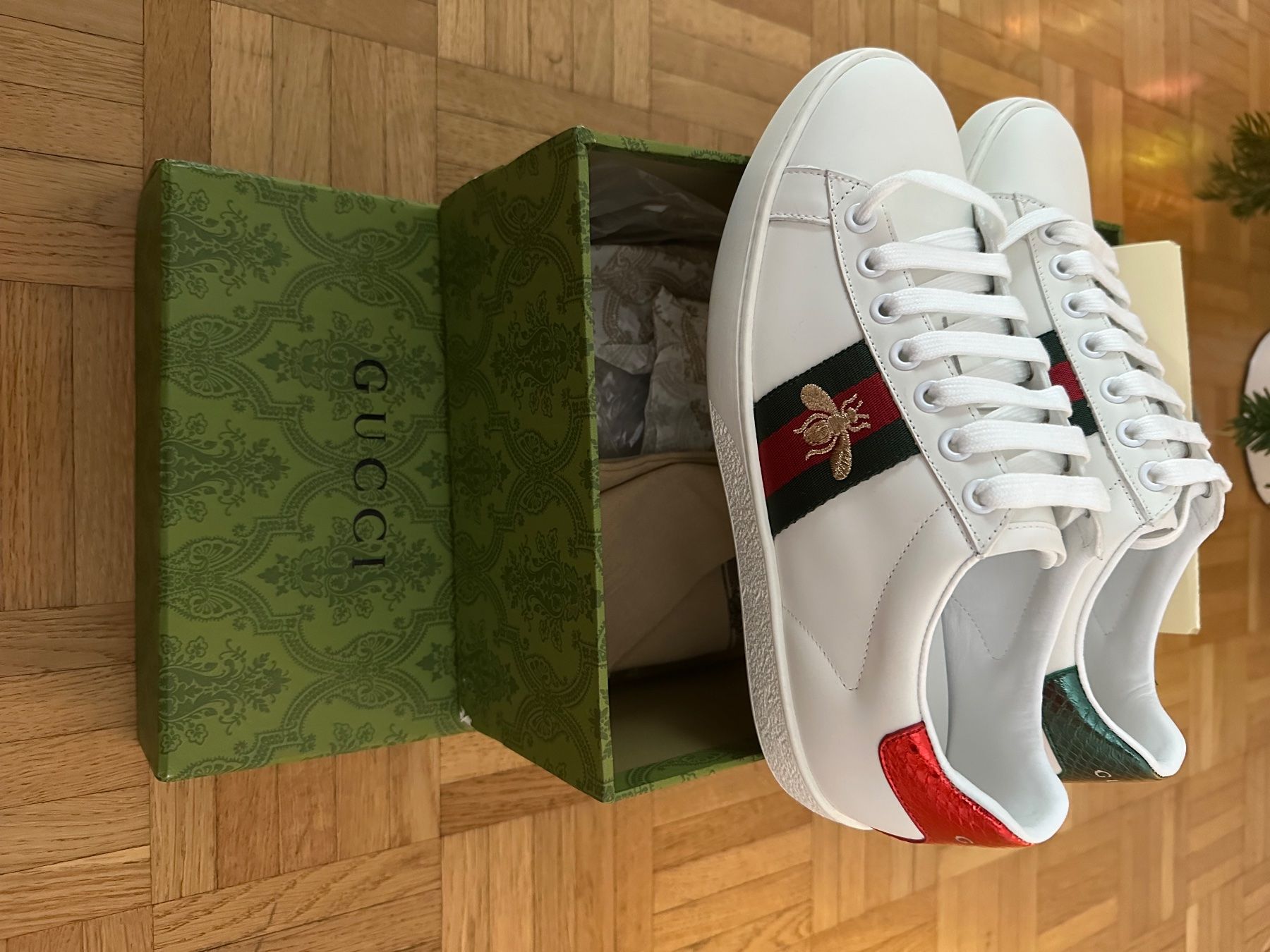 Gucci Chaussures hommes: Gucci Ace Bee Embroidered Sneakers – Neuf (Voir description) à Uster par zeq_ssw7 1