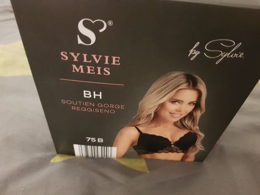 Bh 75 B Von Sylvie Meis Kaufen Auf Ricardo 