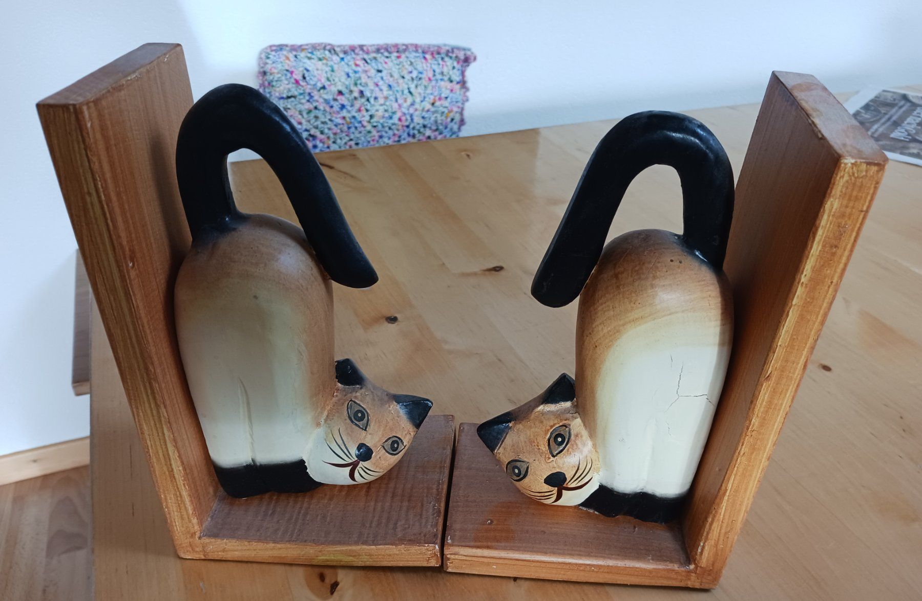 Altro in Decorazioni & Accessori: Buchstützen Katze aus Holz – Usato da Alterswil FR venduto da pilanda
