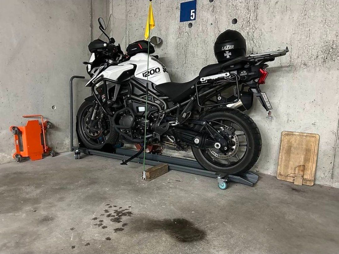 Béquilles: Motorrad Rangierschiene – D'occasion à Kaiseraugst par HutterPrivat 1