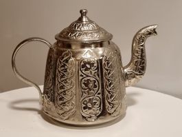 Orientalische Vintage-Teekanne – Metall – 500 g