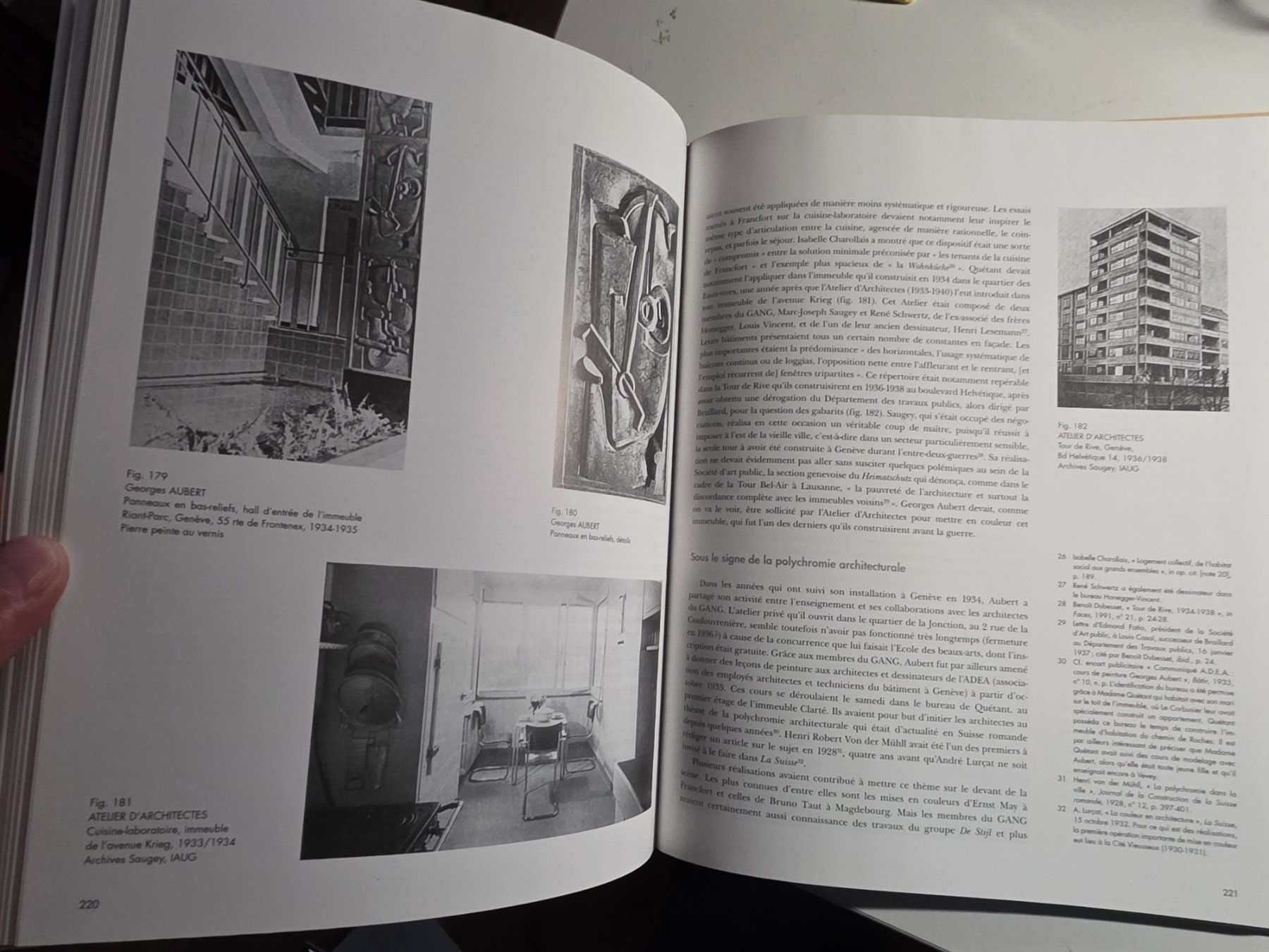 Libri: Entre Tradition et Modernisme - Stéphanie Pallini - 2004 – Nuovo (secondo la descrizione) da Walterswil BE venduto da Lonitti 9