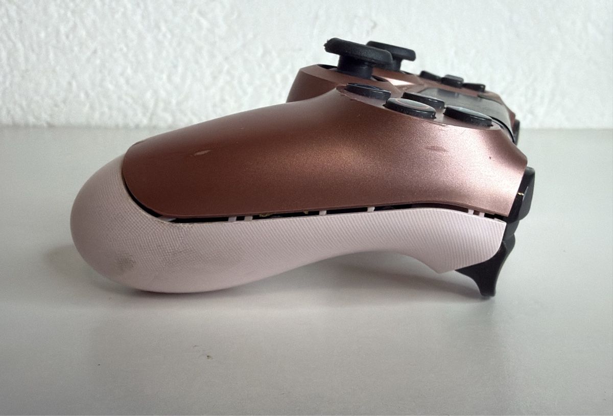 Sony Controller: PS4 Controller Rose Gold – Usato da Ehrendingen venduto da bubulence 2