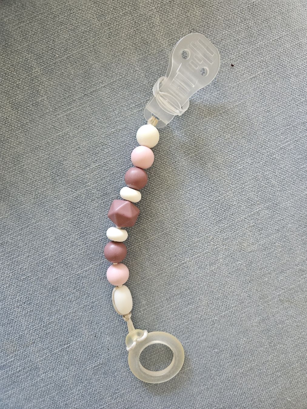 Succhiotti & catenelle porta ciuccio: Nuggikette rosa – Usato da Zürich venduto da Kris8050 2
