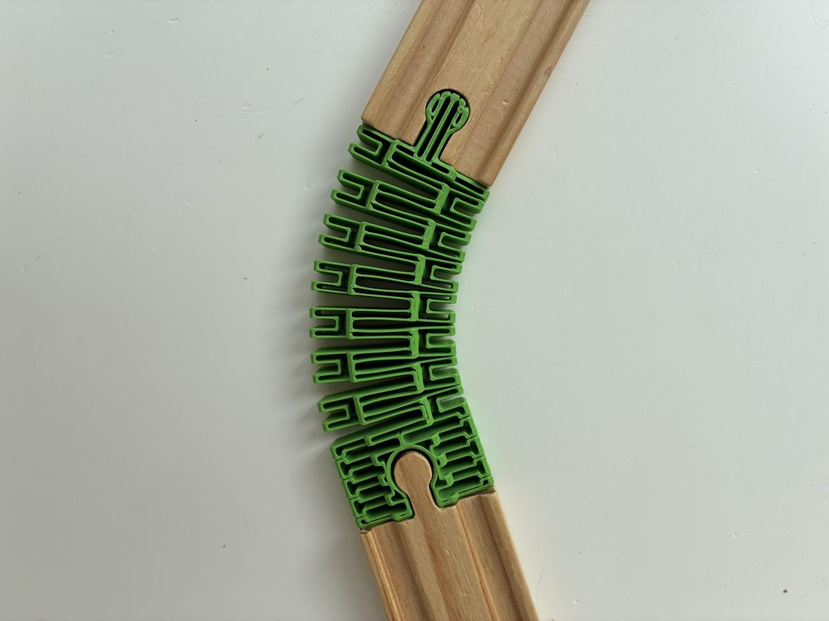 Giocattoli: 3D printed train track connectors - BRIO compatible – Usato da Lucens venduto da metaD 1
