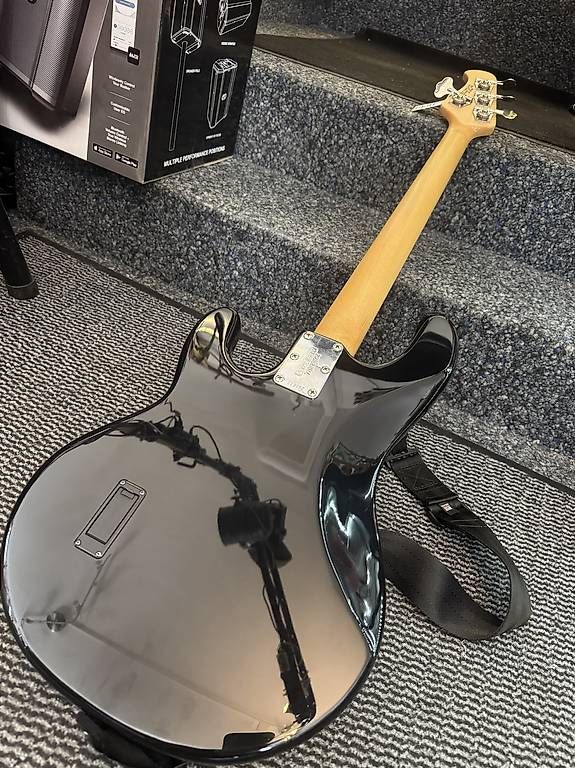 Musikinstrumente: Basse Musicman Stingray 3 US – Gebraucht aus Morges von GvnMusic 5