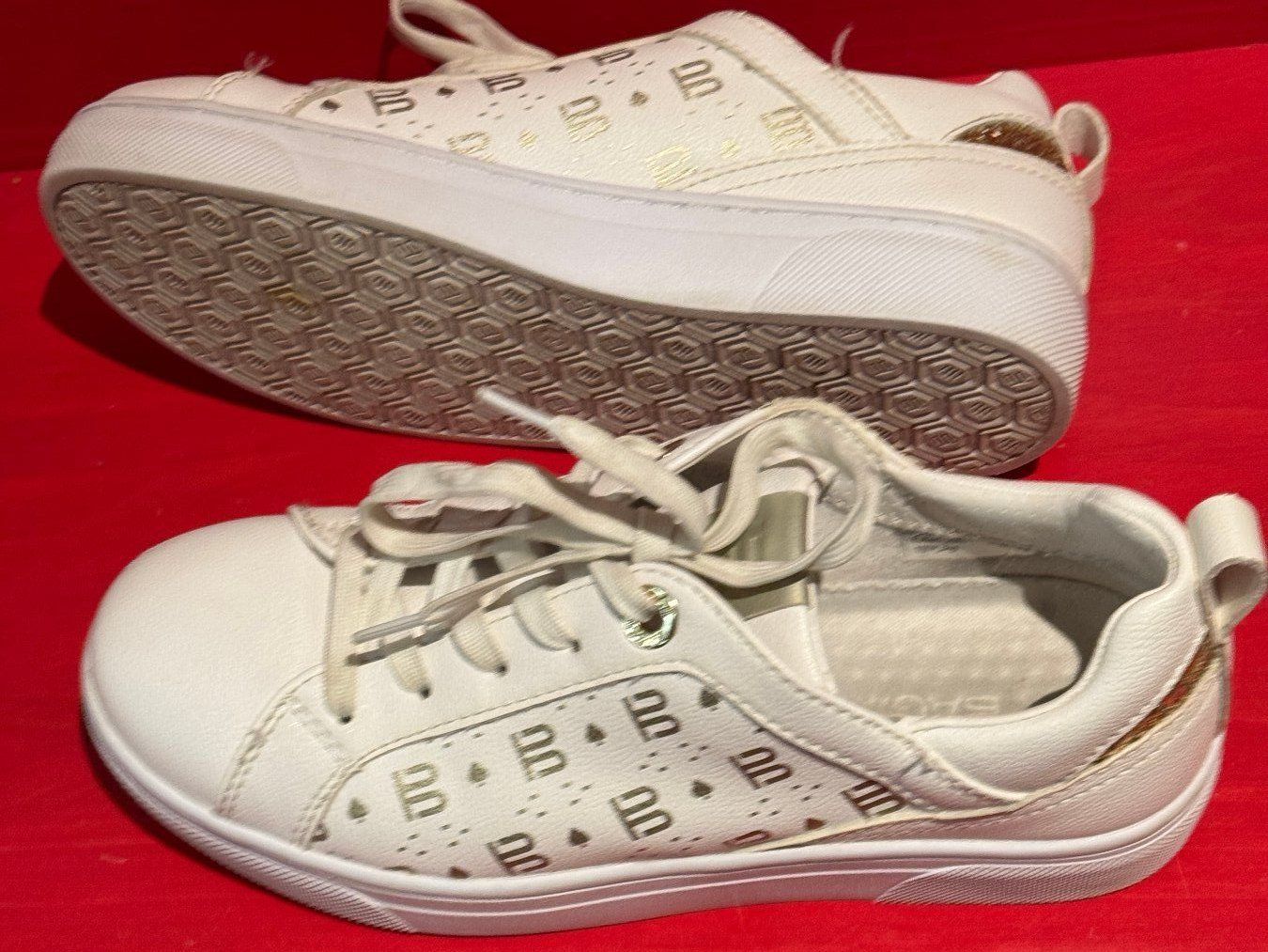 Bagatt Damenschuhe: weisse Sneakers, Bagatt Grösse 37 – Gebraucht aus Würenlos von CaSteSeNievis 1