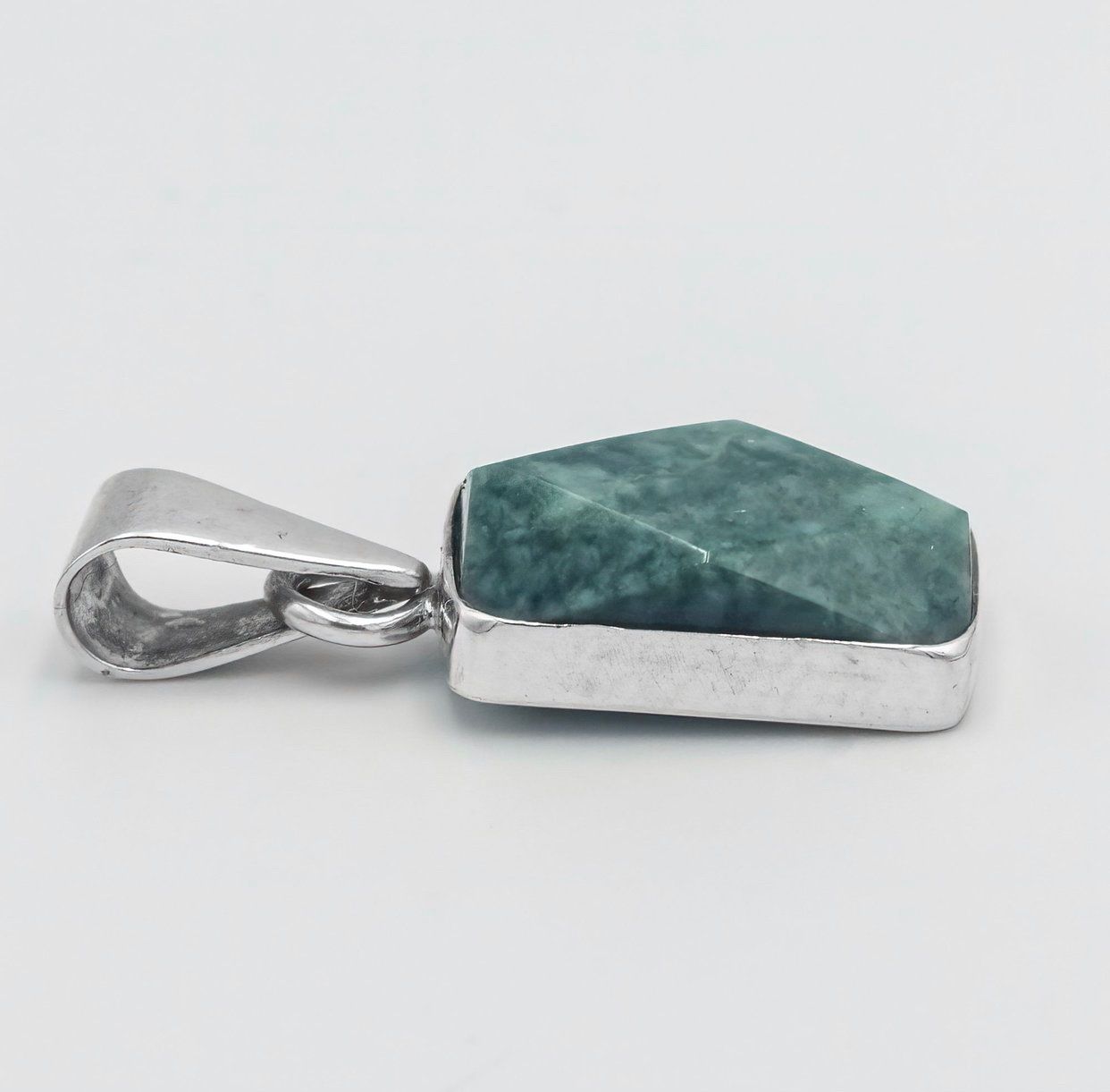 Ciondoli: Anhänger aus Jade – Nuovo e nell'imballaggio originale da Ruggell venduto da JadeShop 1