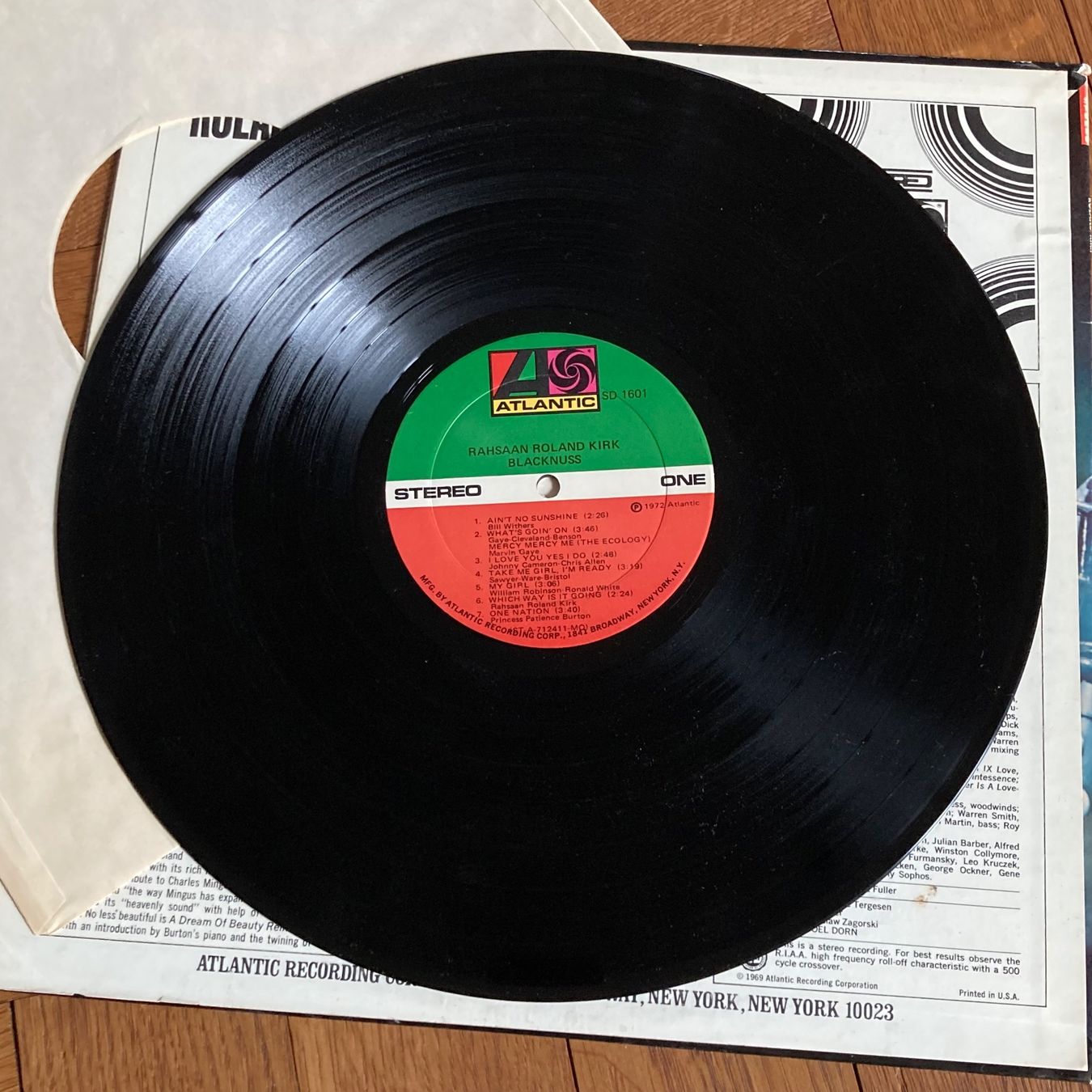Dischi in vinile: Roland Kirk - Left & Right, LP – Usato da Bern venduto da Ntsamina 2
