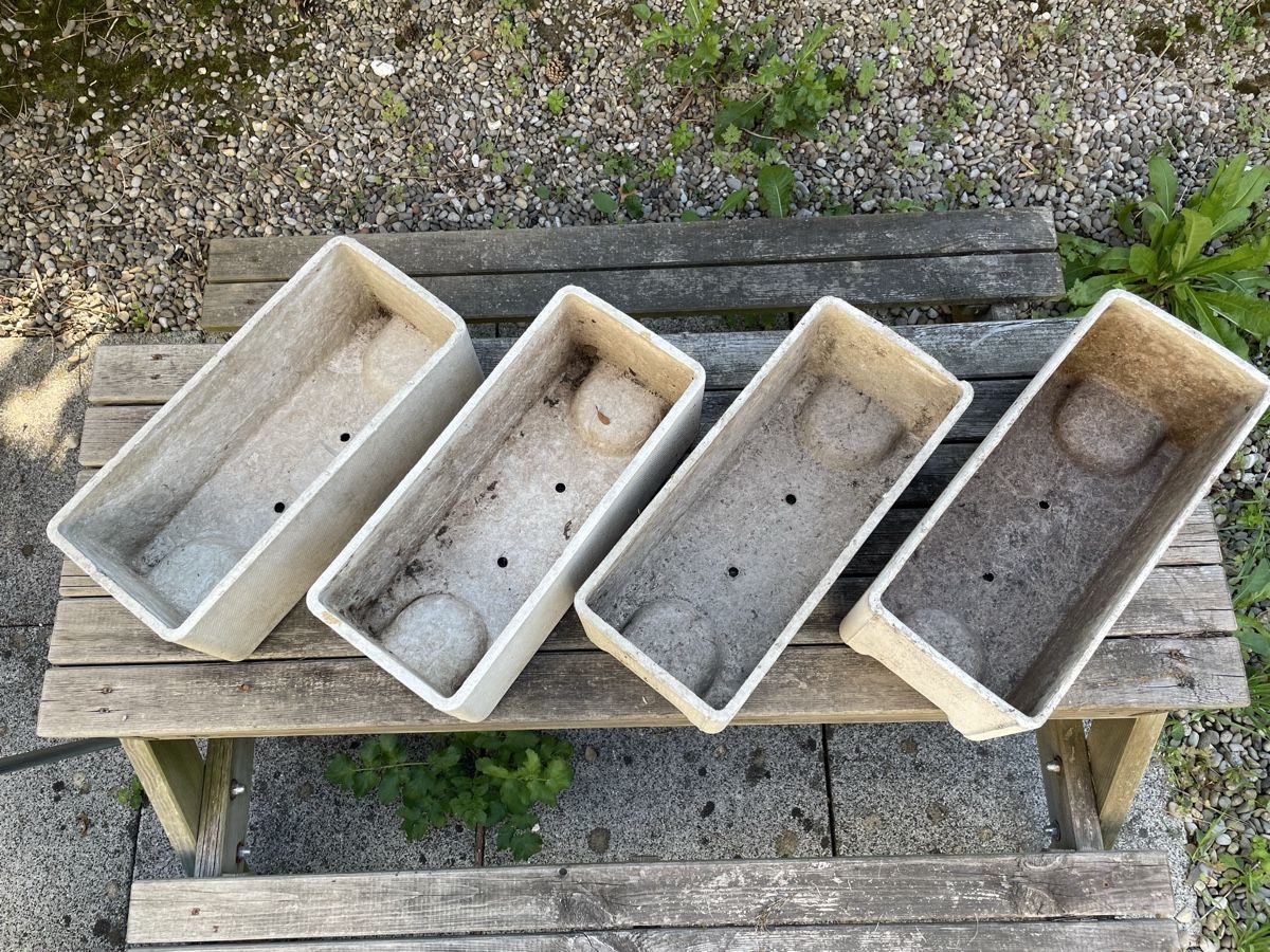 Eternit Vasi per fiori: 4 Jardinières Eternit – Usato da Vallamand venduto da Bricbracbroc82 1