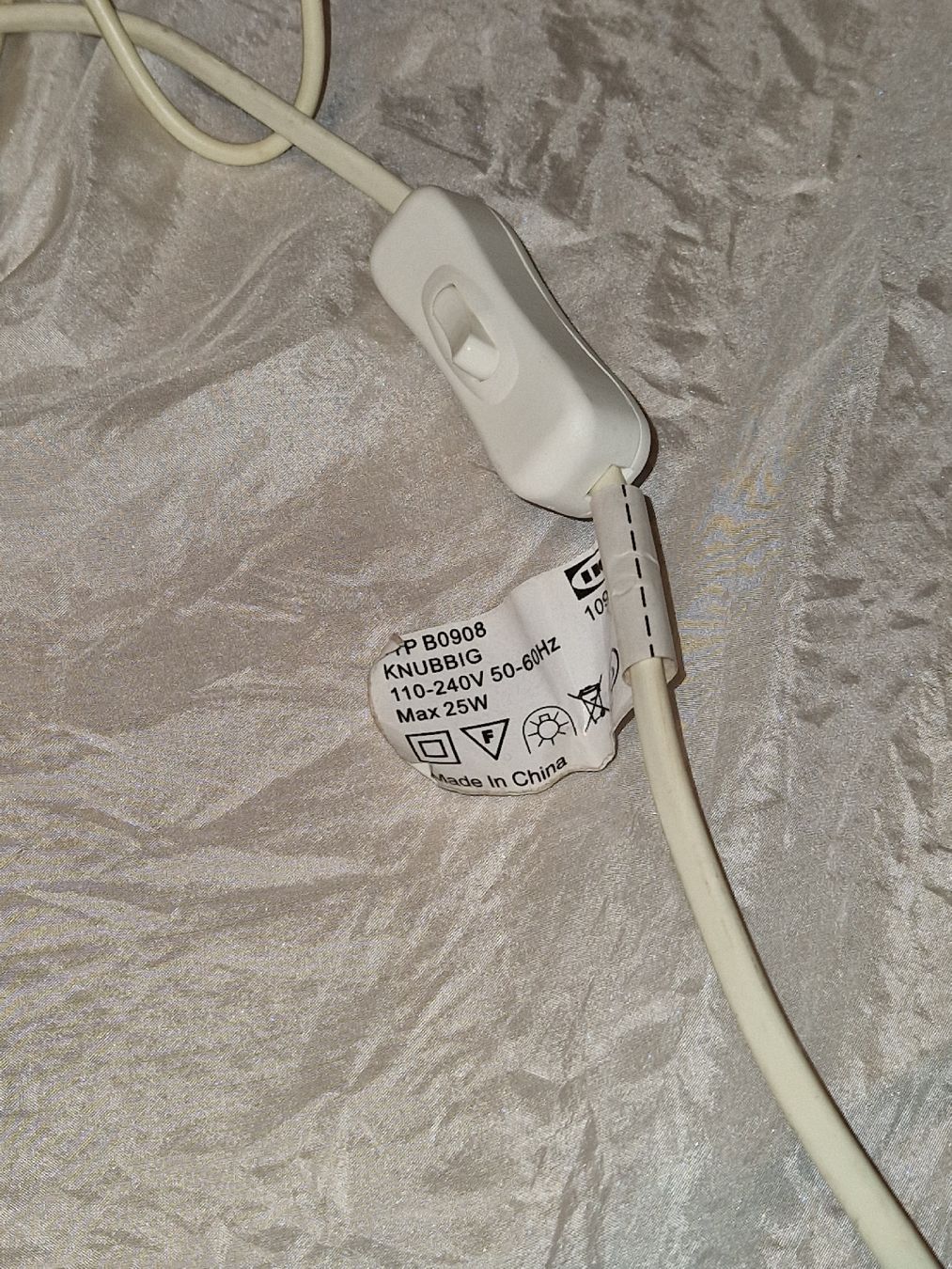 Ikea Lampade: 2x IKEA Knubbig rote Kugelleuchten - Deko . – Usato da Willisau venduto da mar_j55v 9