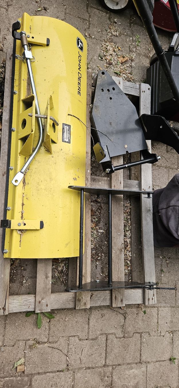 John Deere Sgombero neve: Lame à neige pour John deere  – Usato da Vich venduto da Max-Mechanics