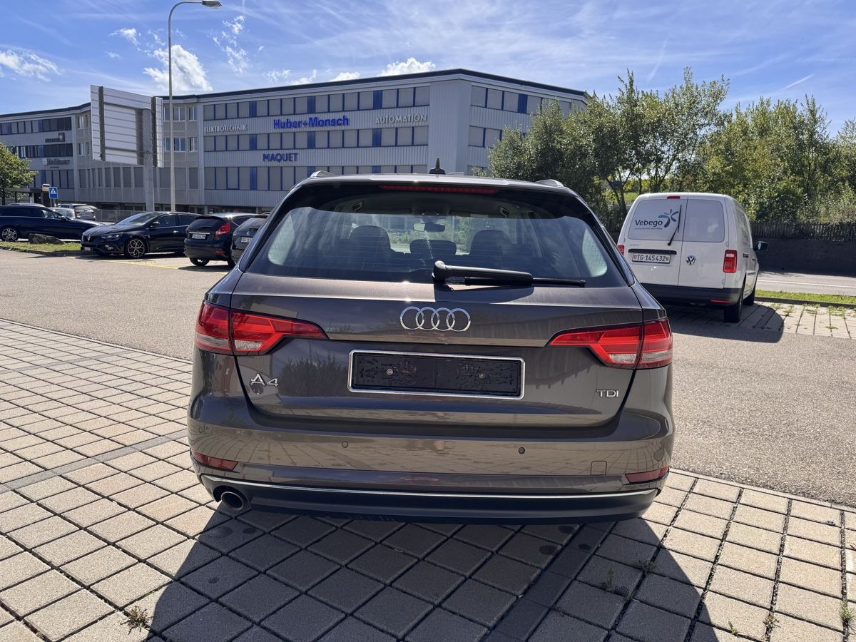Audi Autos: Audi A4 2.0 TDI  – D'occasion à Flawil par BmwLoverM3 4
