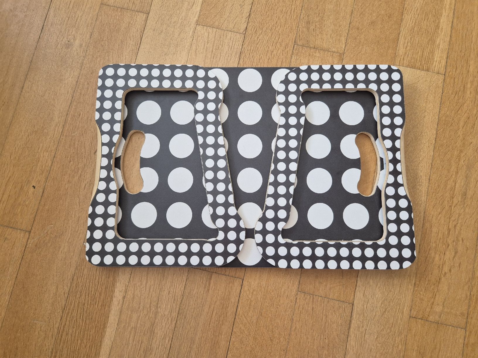 Tische: Ikea Brada für Laptop – Neu (gemäss Beschreibung) aus Basel von Deine-Ecke 2