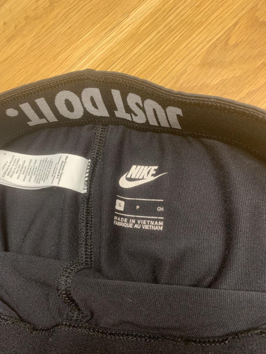Nike Pantaloni: Nike Leggings, Grösse S – Nuovo (secondo la descrizione) da Luzern venduto da bonnie23 2
