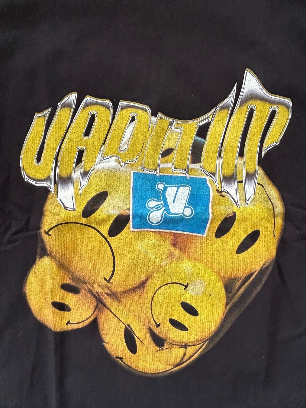 T-Shirts: Vaditim Smiley T-shirt – Gebraucht aus Künten von scoobydoo1312 1
