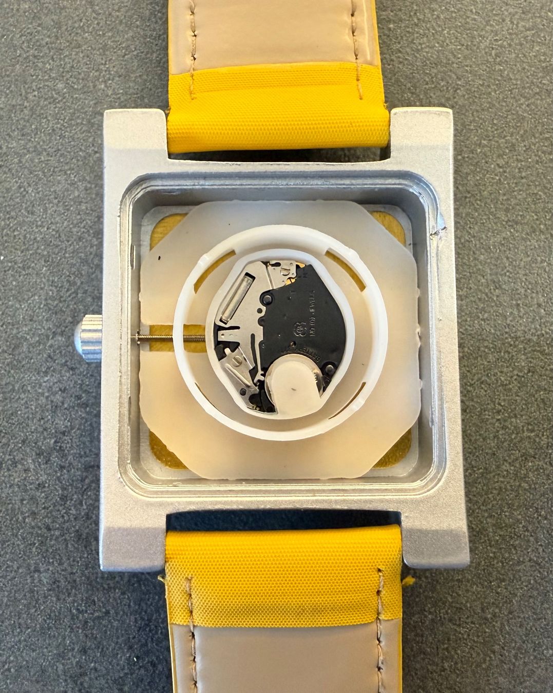 Orologi: Vintage Armbanduhr Lonsdale – Usato da Contone venduto da Chaos76 4