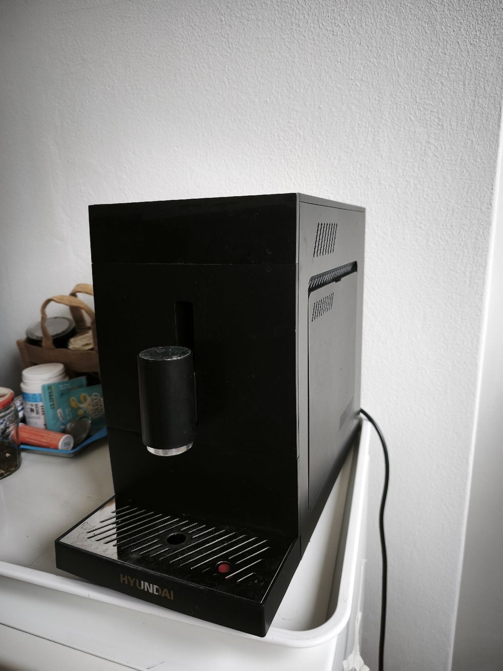 Macchine per caffè & Macchine per espresso: machine à café automatique Hyundai – Usato da St-Imier venduto da str_jp9w 1