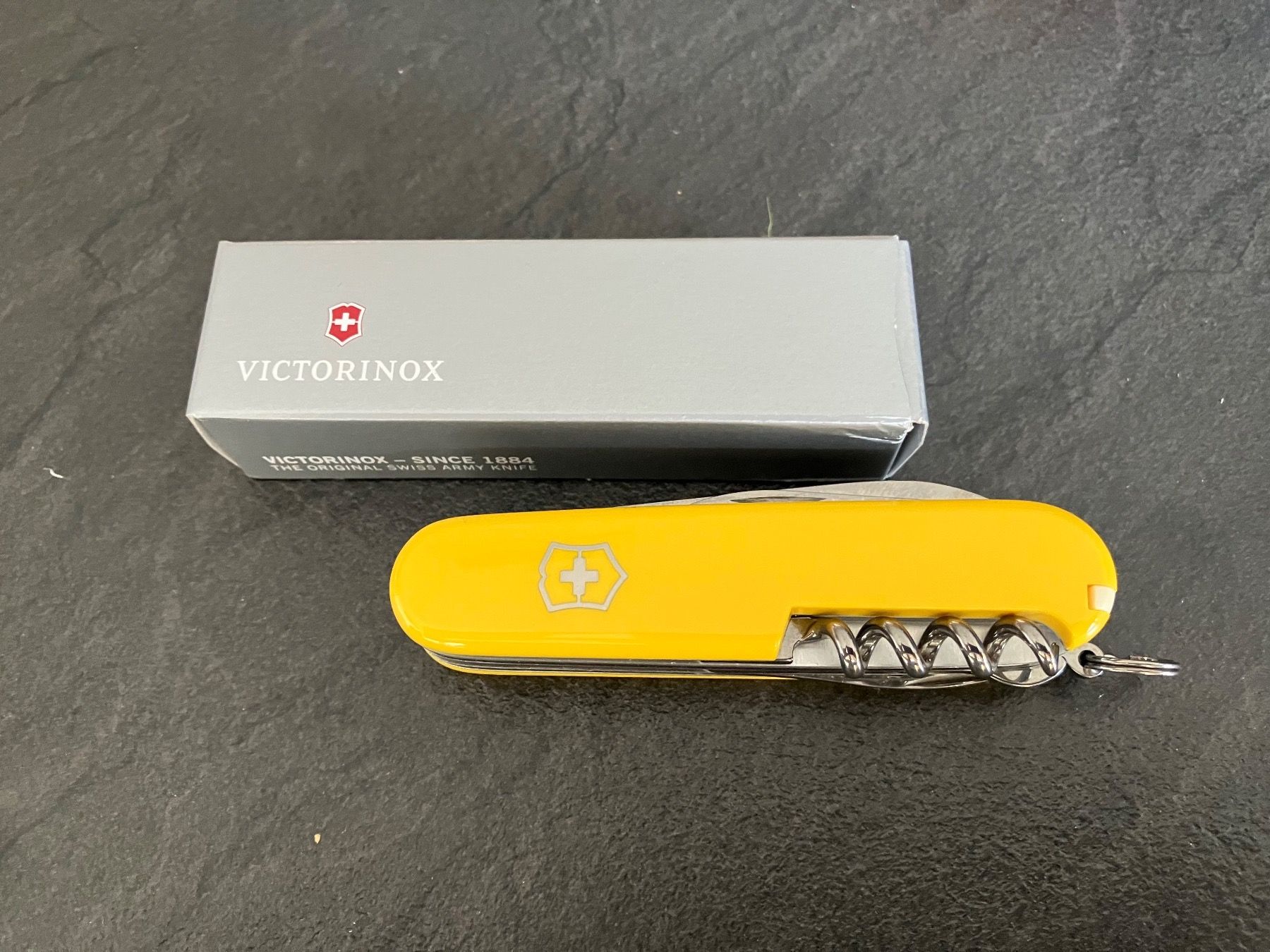Victorinox Coltelli tascabile: VICTORINOX Huntsman / Sackmesser von '' WOZ'' – Nuovo e nell'imballaggio originale da Wegenstetten venduto da mcfly321 2