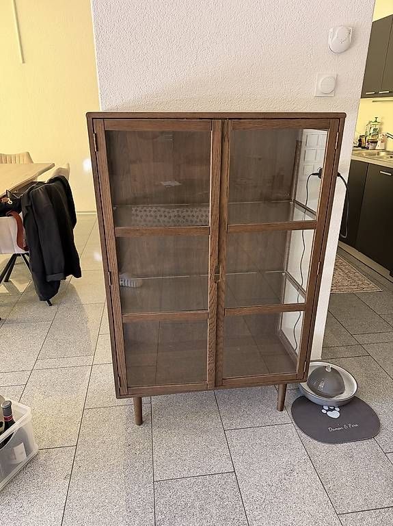 Vitrines: Holz-Vitrine / Glasschrank – D'occasion à Busswil BE par hilalbzdr 1