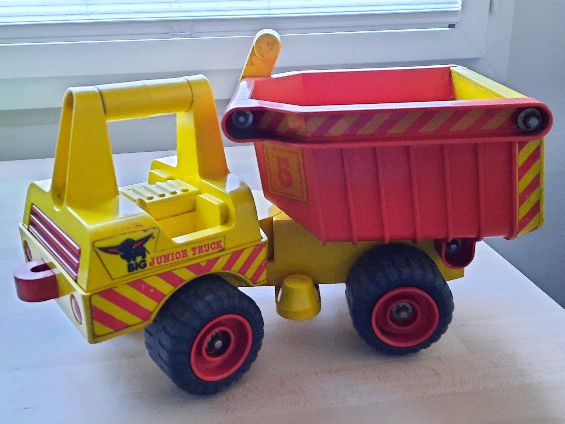 Camions-bennes: Kipp-Lastwagen – D'occasion à Winterthur par Namo1
