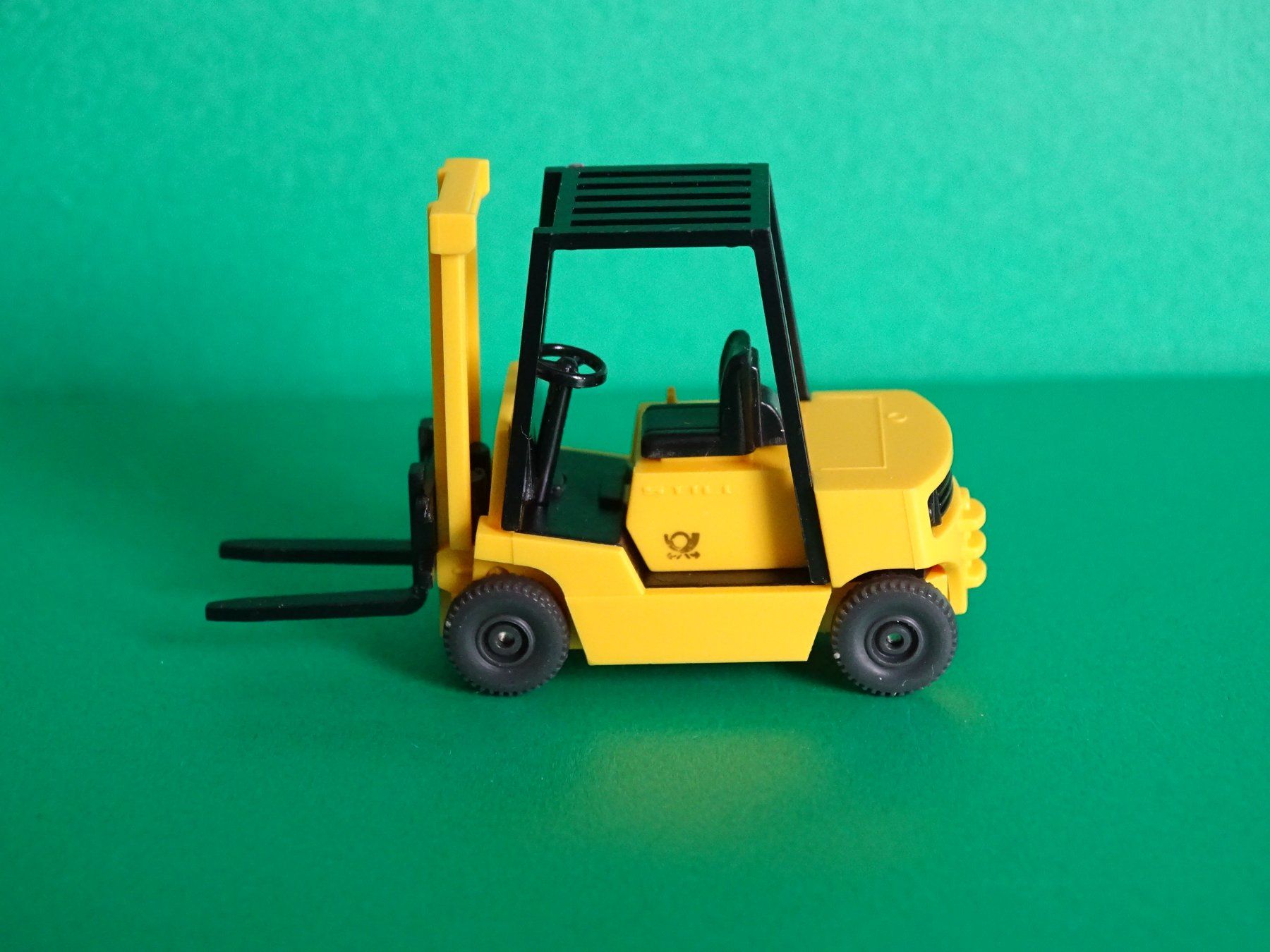 Wiking Modellini d'auto: Gabelstapler Still R 70 von Wiking 1/87 – Nuovo (secondo la descrizione) da Bretzwil venduto da Meex 2