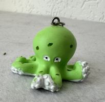 Süsser Oktopus Schlüsselanhänger – Grün - Resin