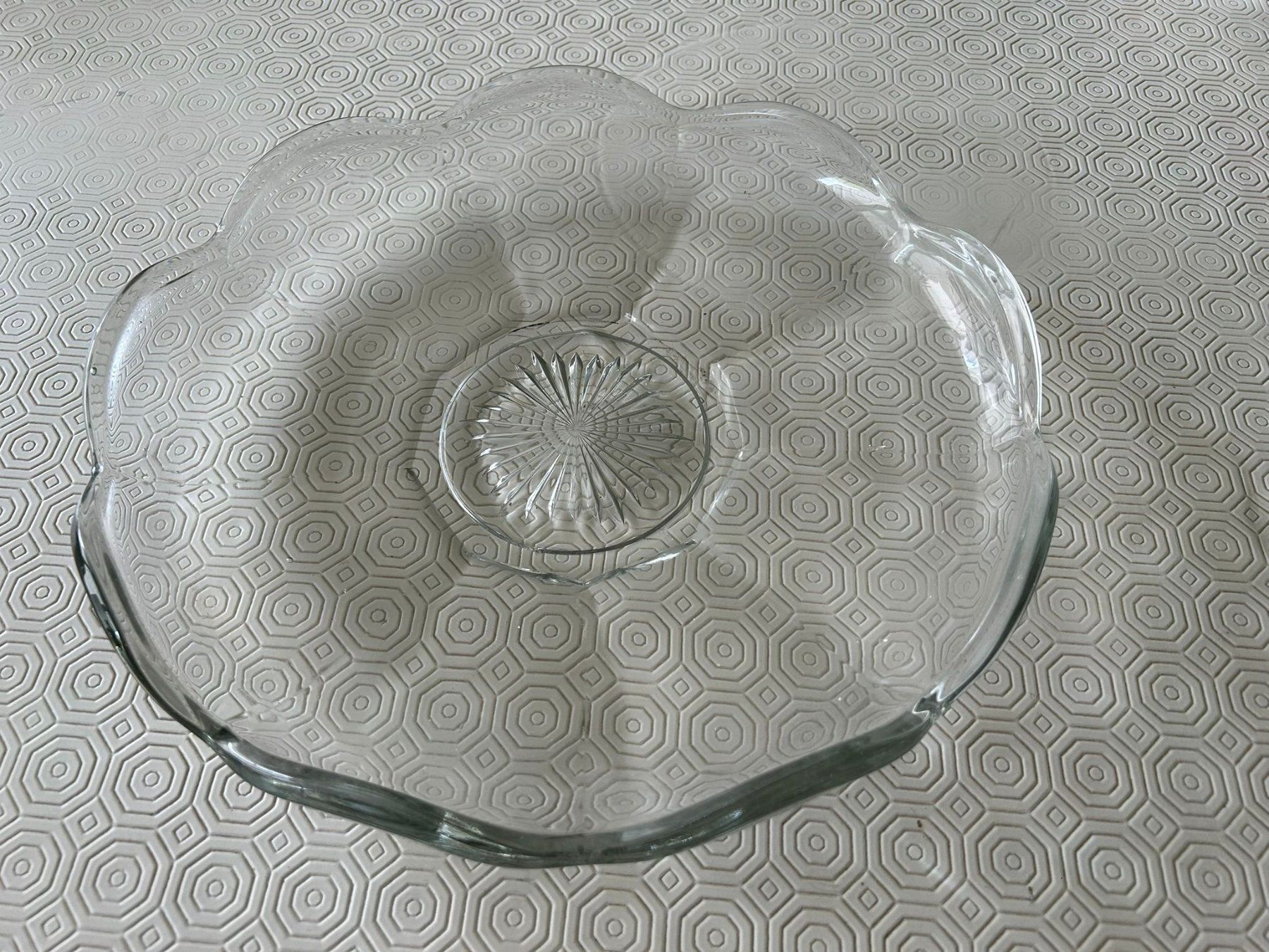 Piatti: Piatto in vetro – Usato da Melano venduto da H-Sara