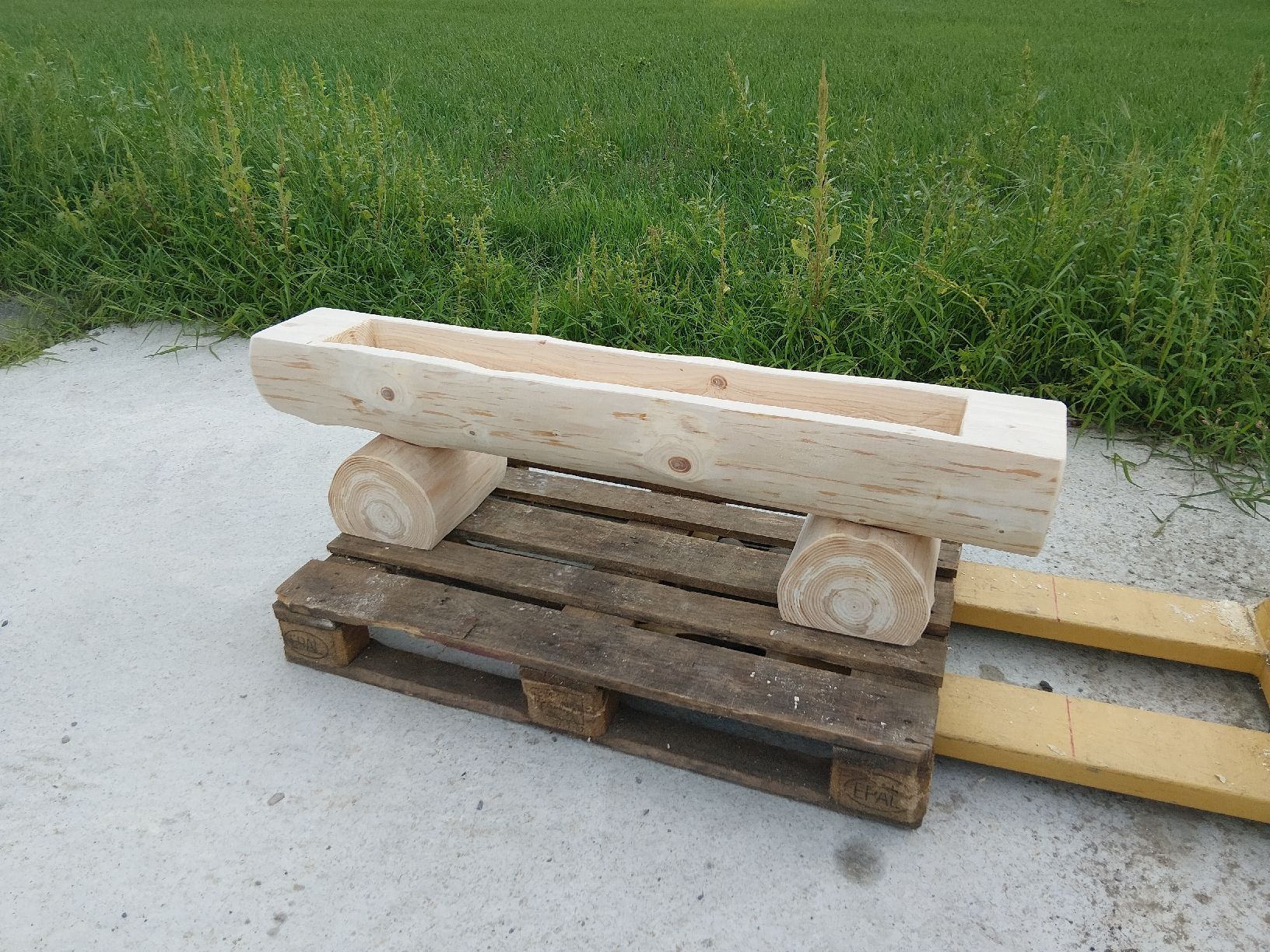 Vasi per fiori: Blumentrog aus Tanne Rundholz – Nuovo (secondo la descrizione) da Affoltern am Albis venduto da ret_6x6z