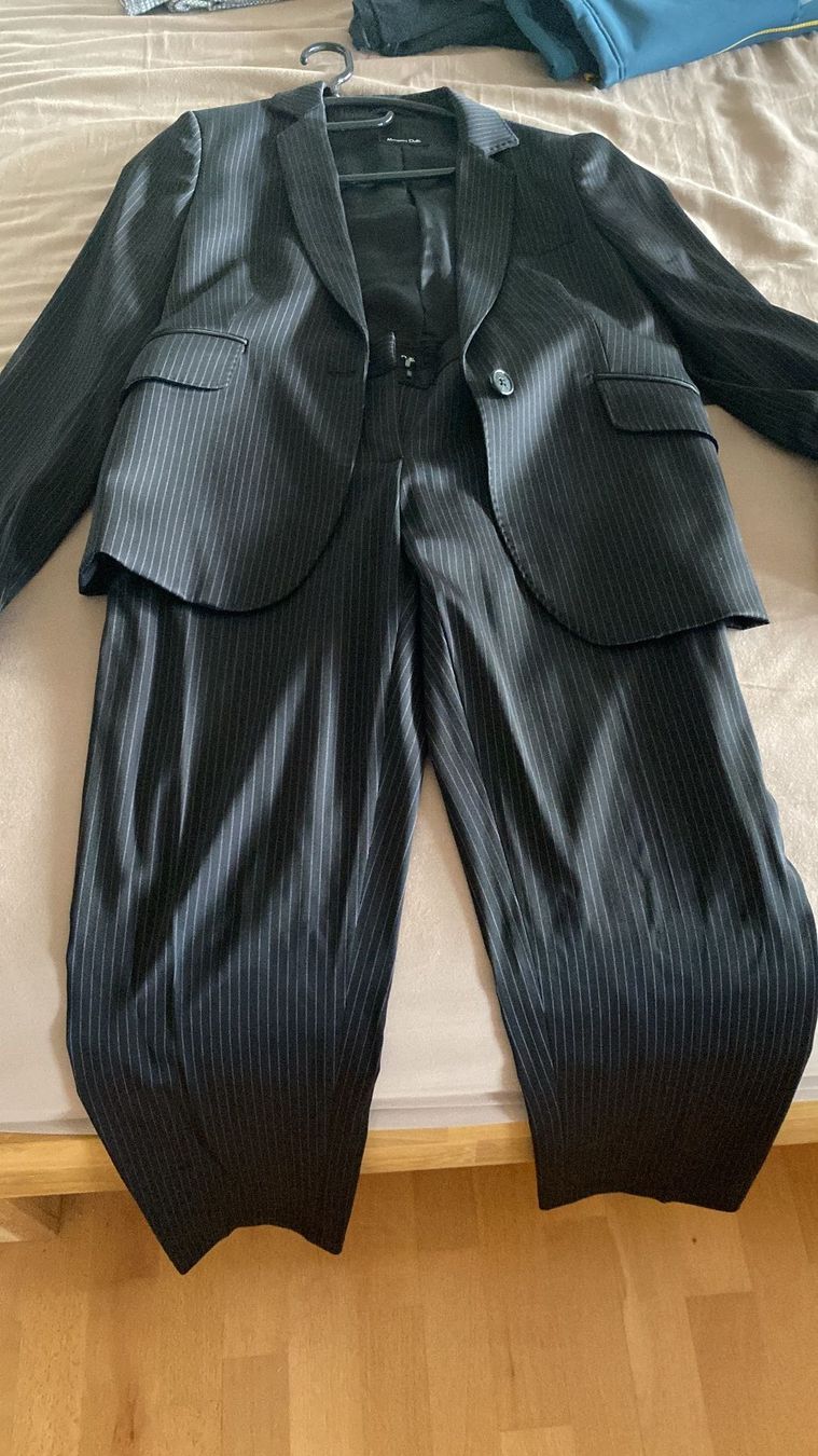 Completi & Tailleur: Anzug Damen, Massimo Dutti – Usato da Zuzgen venduto da tw7_rcv9