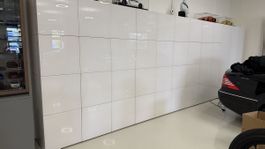 Regal weiss Glasfront H: 2m T: 52.5cm L 6M guter Zustand