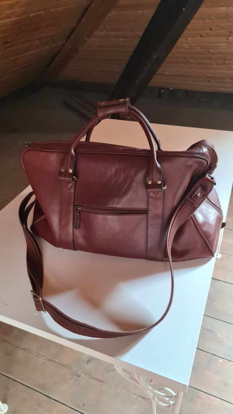 Sacs: Hochwertige Ledertasche – D'occasion à Basel par Leoni