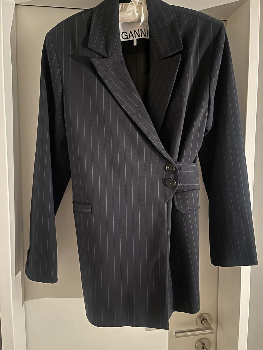 Jacken: Blazer – Gebraucht aus Bäch SZ von cmo_6ks5