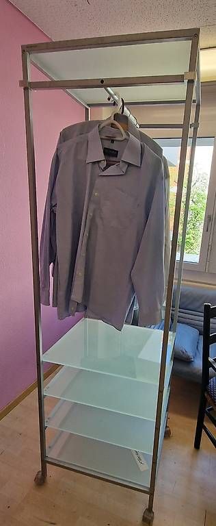 Guardaroba: Garderobe Stefan Patte design – Usato da Basel venduto da FETAG_Brocki 1