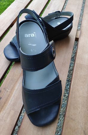 Ara Sandalen Leder, Weite H, Gr. 40   NEU und OVP