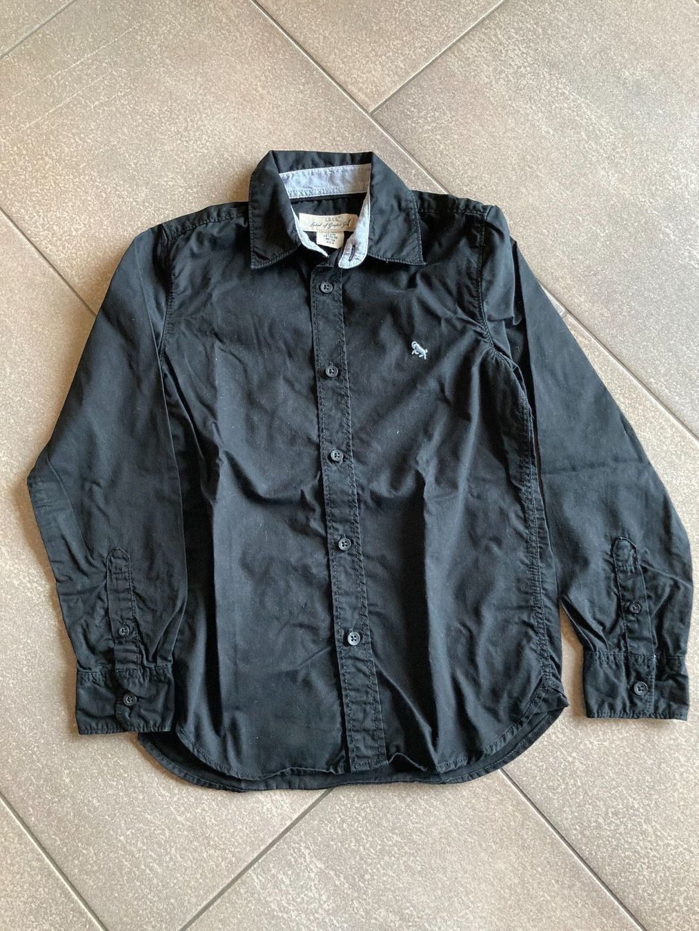 H&M Camicie, T-shirt & Polo: Hemd Gr. 134; schwarz; H&M – Usato da Mosnang venduto da Kusli09 1