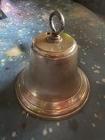 Alte Glocke aus Messing mit schönem klarem Klang