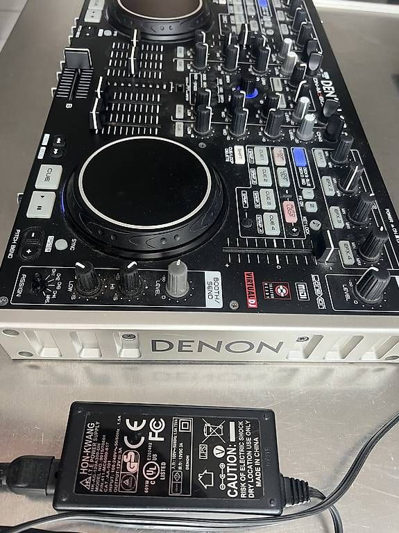Denon Console di mixaggio: Denon MC 6000 MK1 – Usato da Porza venduto da aleunited 1